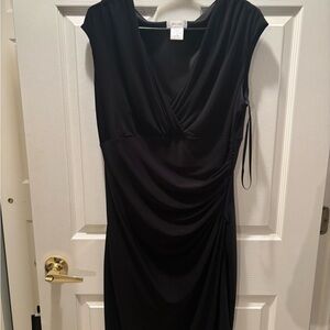 Kate Hill Black Ruched Sheath Midi Dress